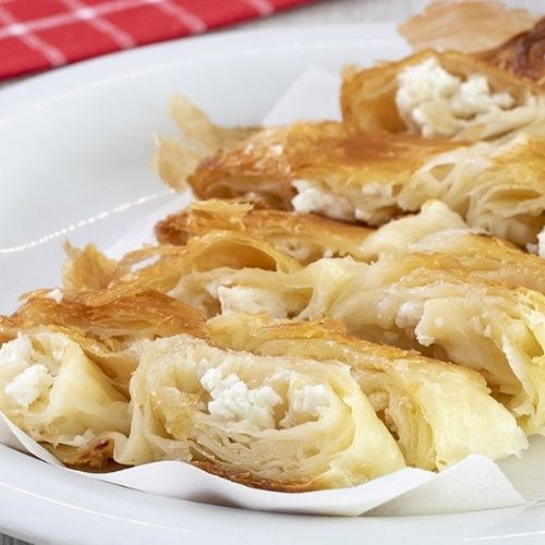 Peynirli Kol Böreği